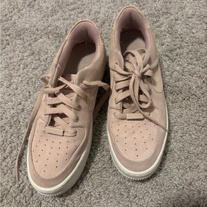 Nike Women's Air Force 1 Sage Low size 8